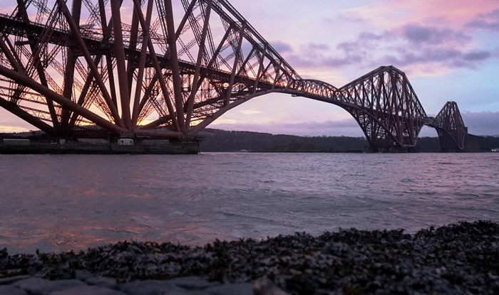 Steam train lets you travel from Aberdeen to Edinburgh over the Forth Bridge in style 