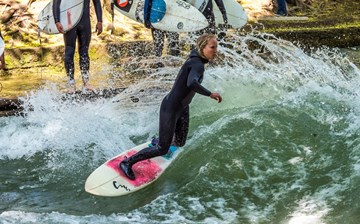 Family company build luxury pods for the first artificial surf park
