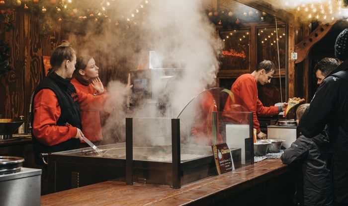 Hospitality industry creates 700.000 jobs over the festive season.